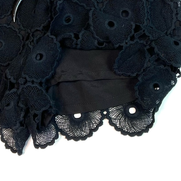 Alexis Lace Drawstring Horn Shorts Black Size Small - Picture 3 of 8